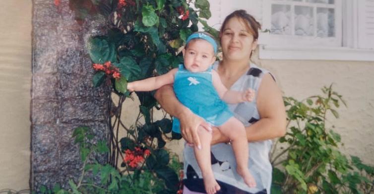 Baby Giovanna and her mom on their first trip